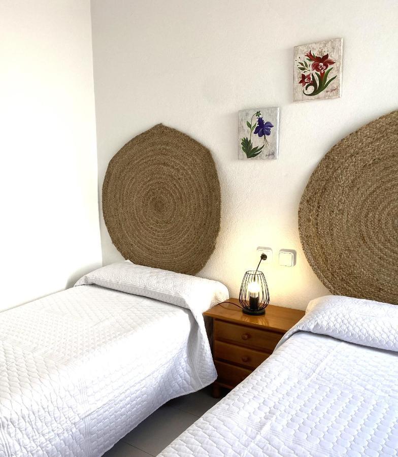 Apartamento Las Crucetas カレタ・デル・セボ エクステリア 写真